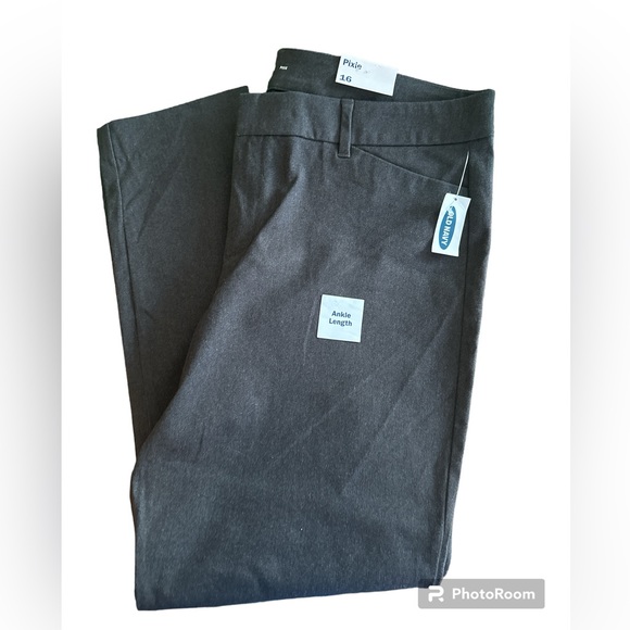 Old Navy Pants - Old Navy Straight Pixie Ankle Pants